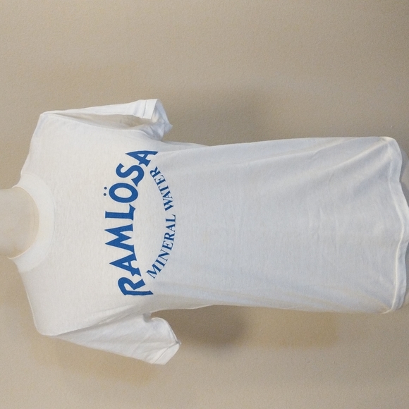 White short sleeved stretchy t-shirt with blue print of Ramlösa mineral water. - Picture 1 of 7